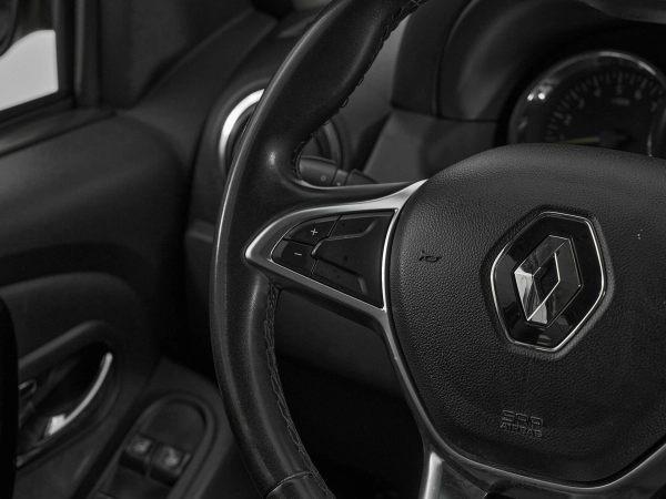 Renault Duster, I Рестайлинг фото №11