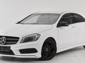 Mercedes-Benz A-Класс, III (W176) 2013 A180 фото