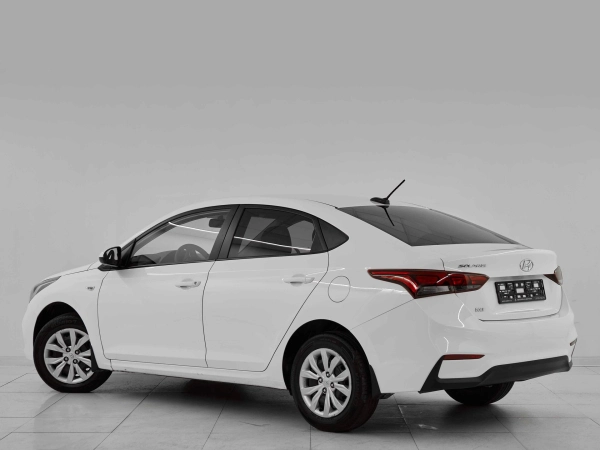 Hyundai Solaris, II фото №4