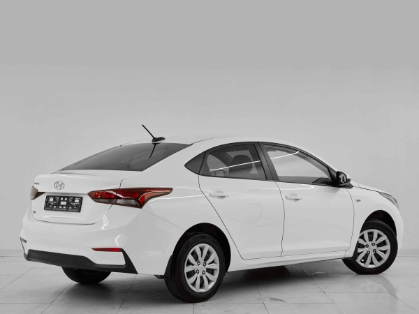 Hyundai Solaris, II фото №6