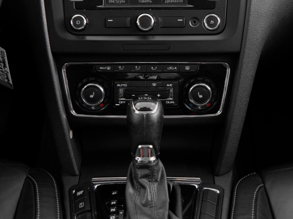 Skoda Superb, II Рестайлинг фото №17