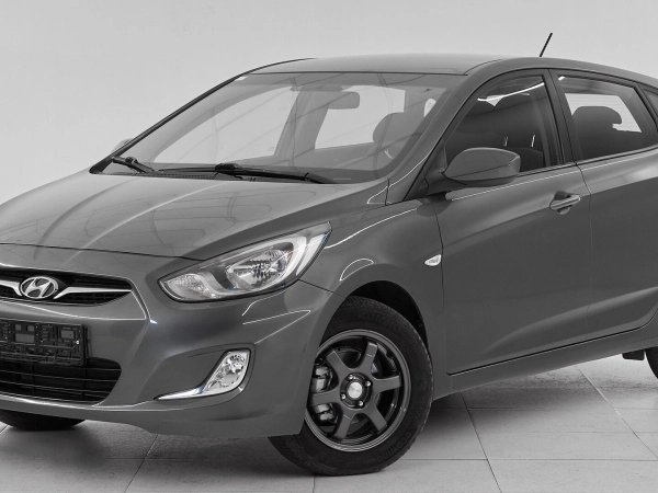 Hyundai Solaris, I фото №1