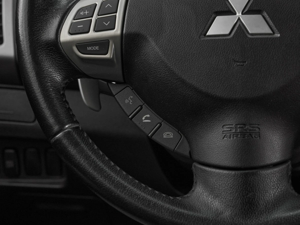 Mitsubishi Outlander, II фото №13