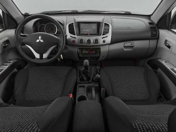 Mitsubishi L200, IV фото №8