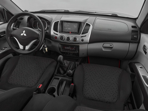 Mitsubishi L200, IV фото №9
