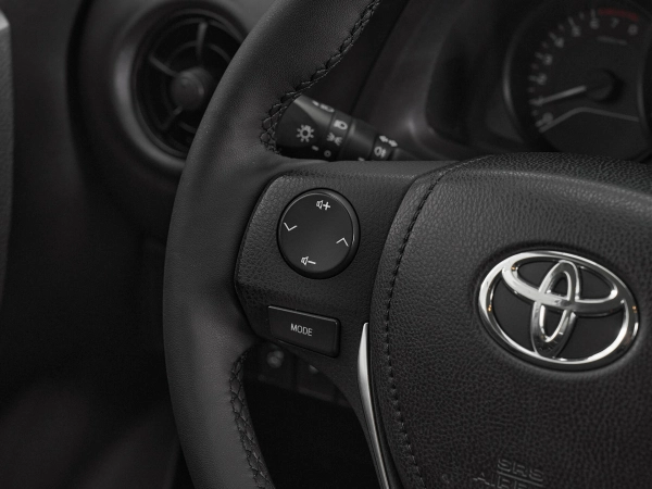 Toyota Corolla, XI (E160, E170, E180) Рестайлинг 1 фото №11