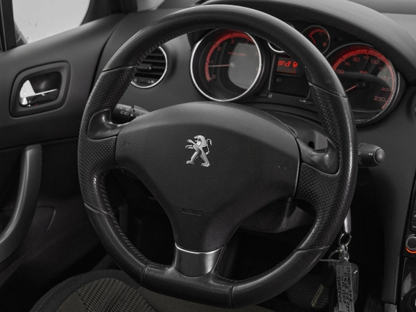 Peugeot 308, I Рестайлинг фото №10