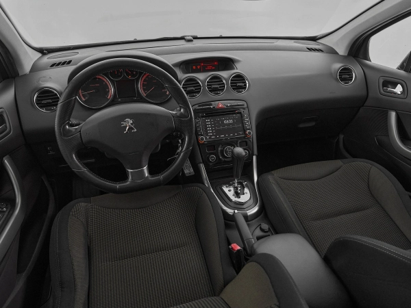 Peugeot 308, I Рестайлинг фото №7