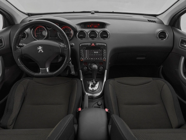 Peugeot 308, I Рестайлинг фото №8