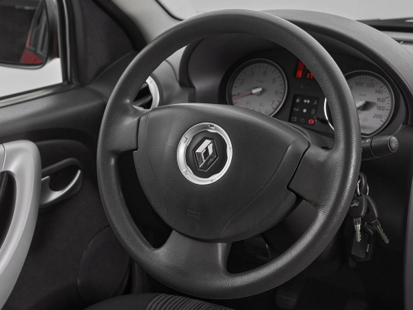 Renault Logan, I Рестайлинг фото №10