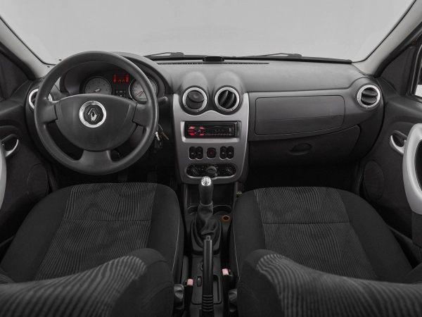 Renault Logan, I Рестайлинг фото №8