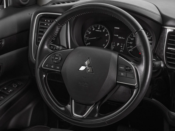 Mitsubishi Outlander, III Рестайлинг 3 фото №10