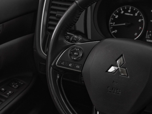 Mitsubishi Outlander, III Рестайлинг 3 фото №11