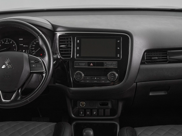 Mitsubishi Outlander, III Рестайлинг 3 фото №15