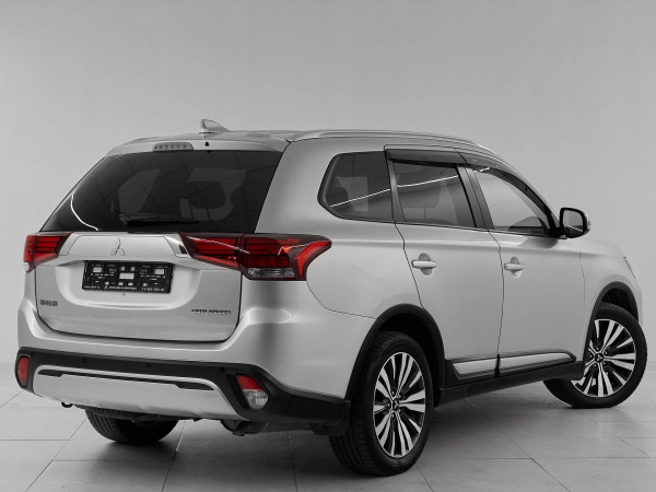 Mitsubishi Outlander, III Рестайлинг 3 фото №6