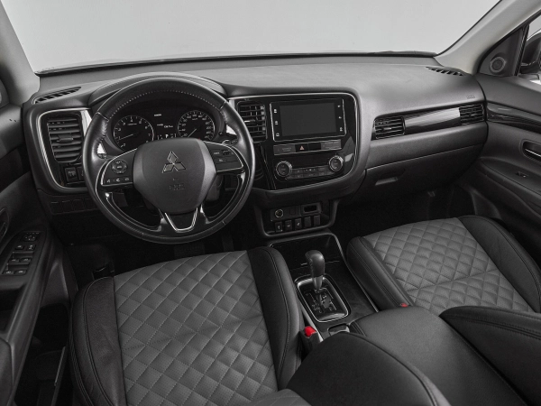 Mitsubishi Outlander, III Рестайлинг 3 фото №7