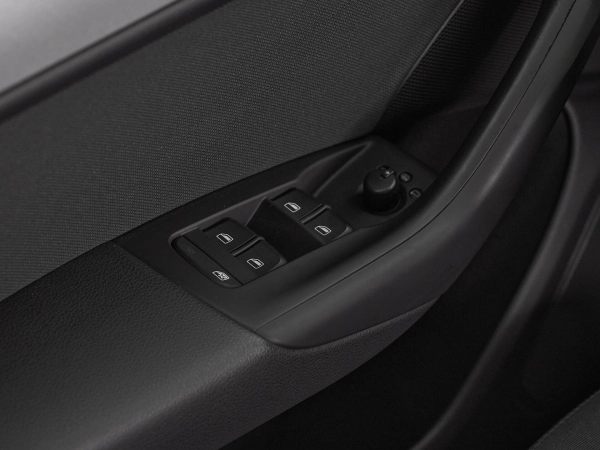 Audi Q3, I (8U) фото №13