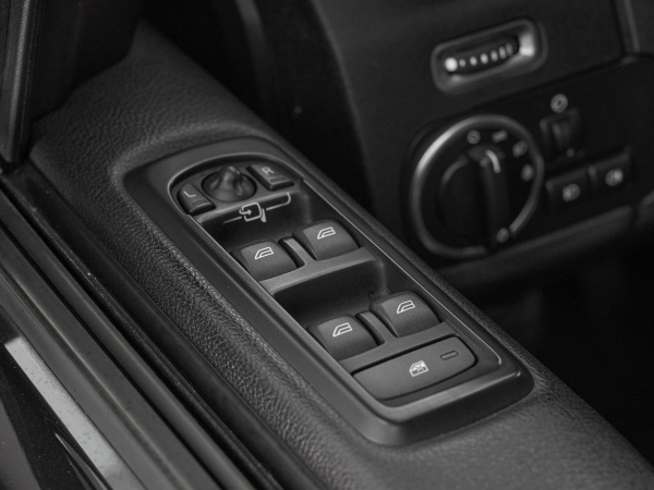 Land Rover Discovery, IV фото №13