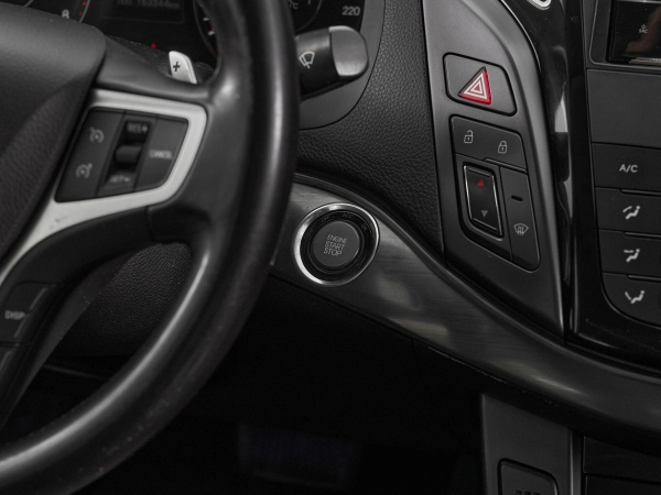 Hyundai i40, I фото №13
