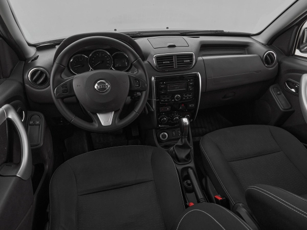 Nissan Terrano, III (D10) фото №7