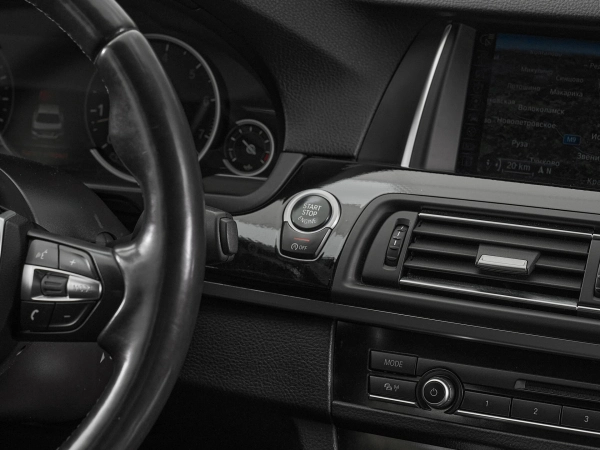 BMW 5 серии, VI (F10/F11/F07) Рестайлинг фото №13
