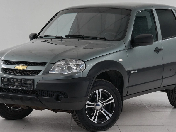 Chevrolet Niva, I Рестайлинг фото №1