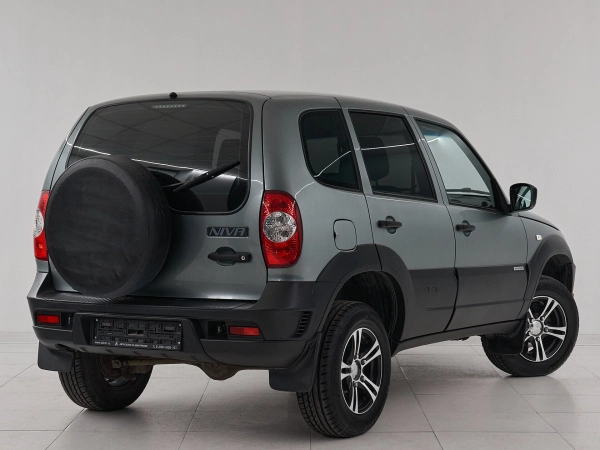Chevrolet Niva, I Рестайлинг фото №6