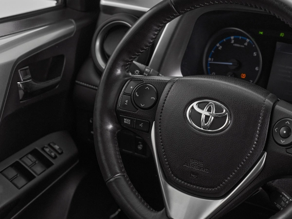 Toyota RAV4, IV (XA40) Рестайлинг фото №10