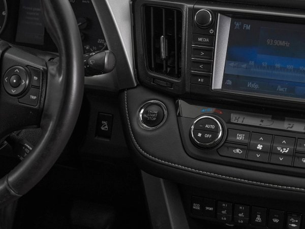 Toyota RAV4, IV (XA40) Рестайлинг фото №12