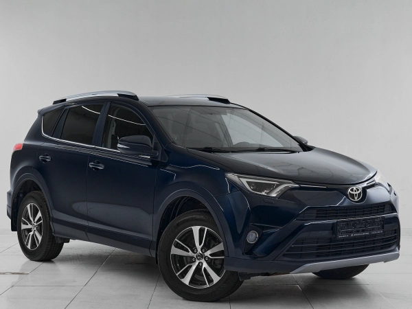 Toyota RAV4, IV (XA40) Рестайлинг фото №3