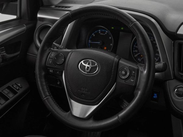 Toyota RAV4, IV (XA40) Рестайлинг фото №8