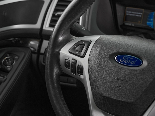 Ford Explorer, V фото №12
