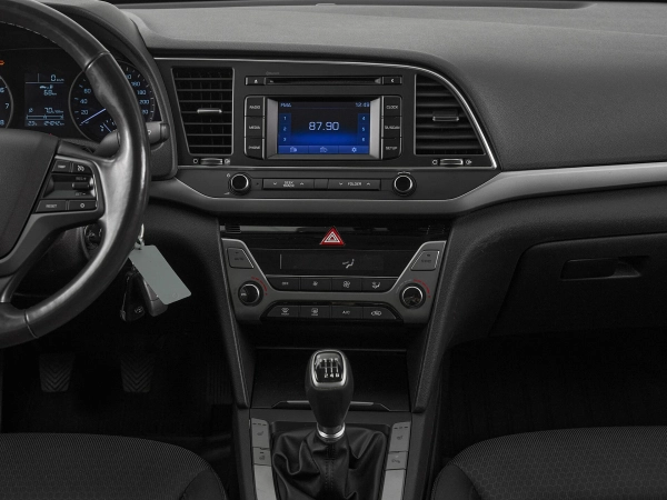Hyundai Elantra, VI (AD) фото №15