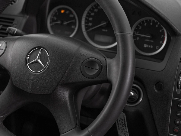 Mercedes-Benz C-Класс, III (W204) фото №12