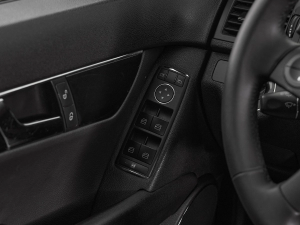 Mercedes-Benz C-Класс, III (W204) фото №13