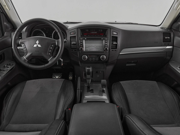 Mitsubishi Pajero, IV Рестайлинг 1 фото №8