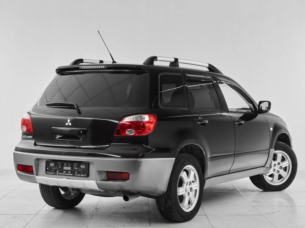 Mitsubishi Outlander, I фото №6