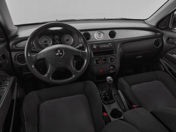 Mitsubishi Outlander, I фото №7