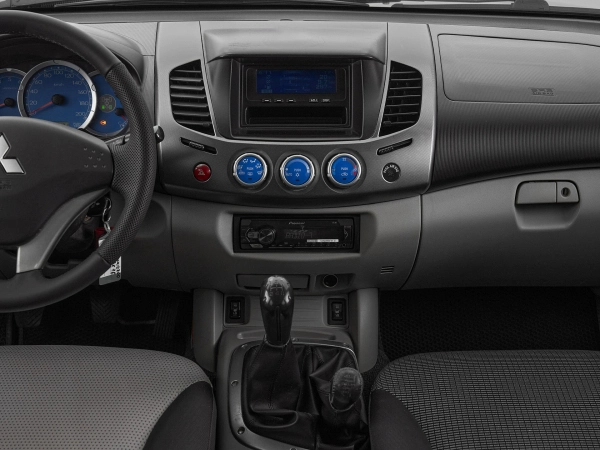Mitsubishi L200, IV фото №13