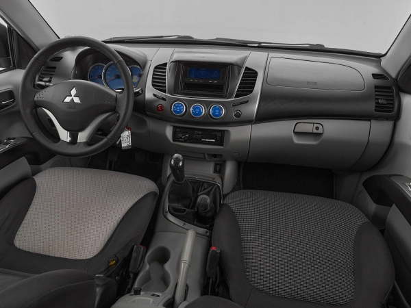 Mitsubishi L200, IV фото №9