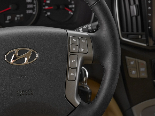 Hyundai H-1, II Рестайлинг 2 фото №12