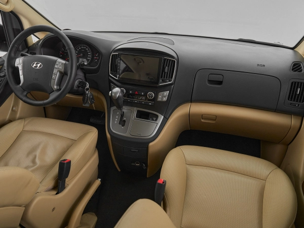 Hyundai H-1, II Рестайлинг 2 фото №9