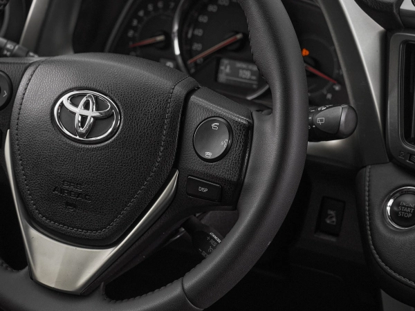 Toyota RAV4, IV (XA40) фото №12