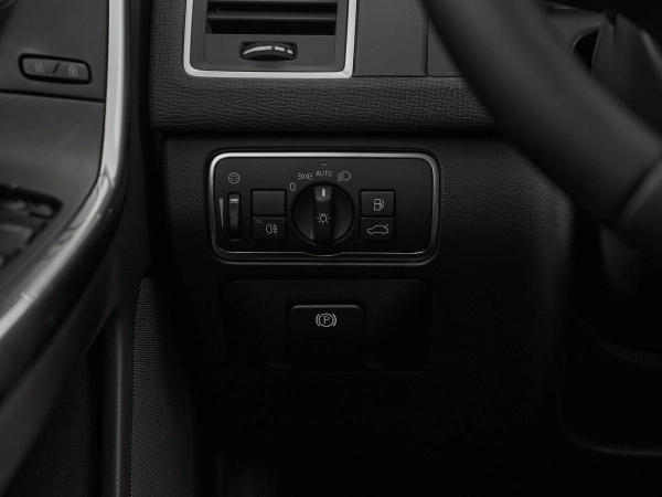 Volvo XC60, I Рестайлинг фото №15