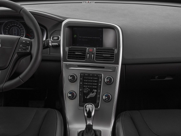Volvo XC60, I Рестайлинг фото №16