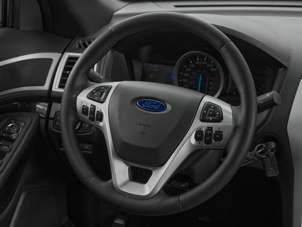 Ford Explorer, V фото №11