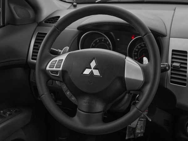 Mitsubishi Outlander, II Рестайлинг фото №10