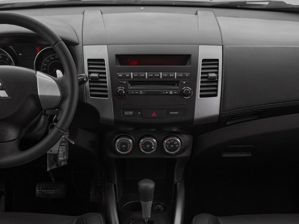 Mitsubishi Outlander, II Рестайлинг фото №12