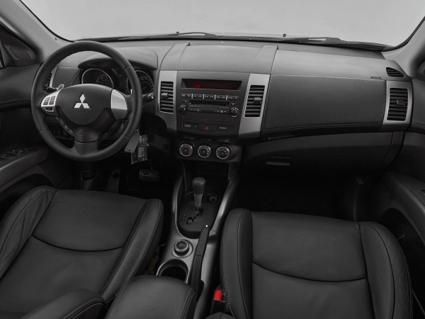Mitsubishi Outlander, II Рестайлинг фото №9