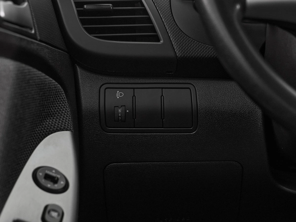 Hyundai Solaris, I фото №14
